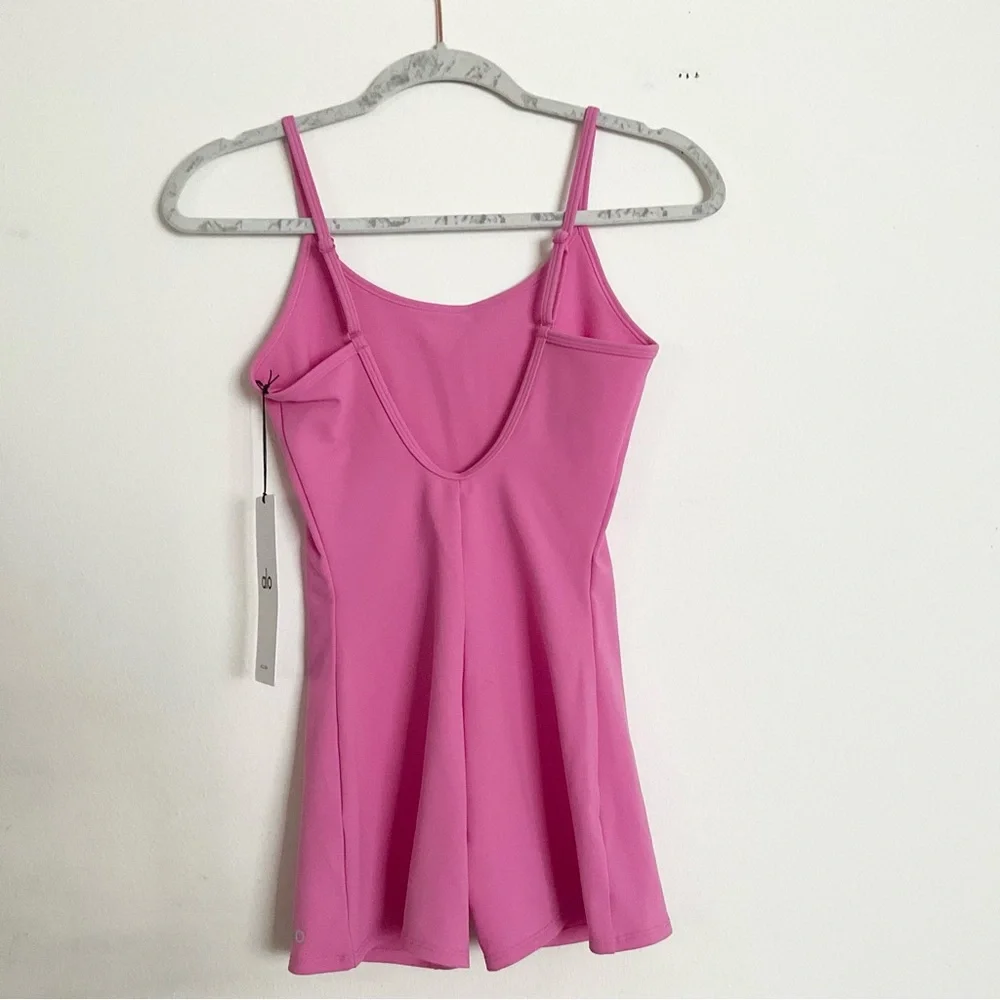 Alo Yoga Airbrush One And Done Short Onesie Paradise Pink S